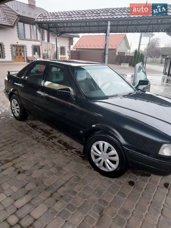 Седан Audi 80 1993 в Заставной