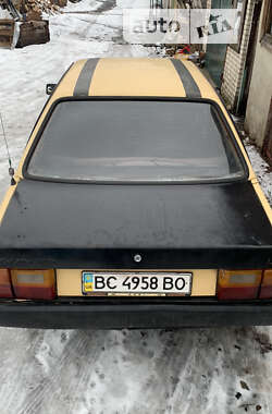 Седан Audi 80 1985 в Маневичах