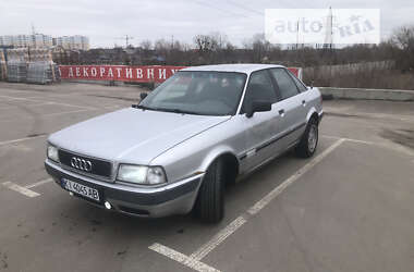 Седан Audi 80 1992 в Буче