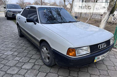 Седан Audi 80 1988 в Млиніві