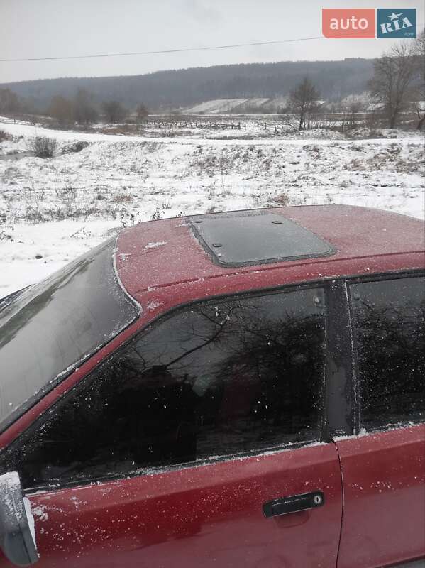 Седан Audi 80 1987 в Золочеві