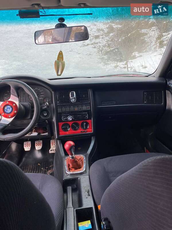 Седан Audi 80 1993 в Заліщиках