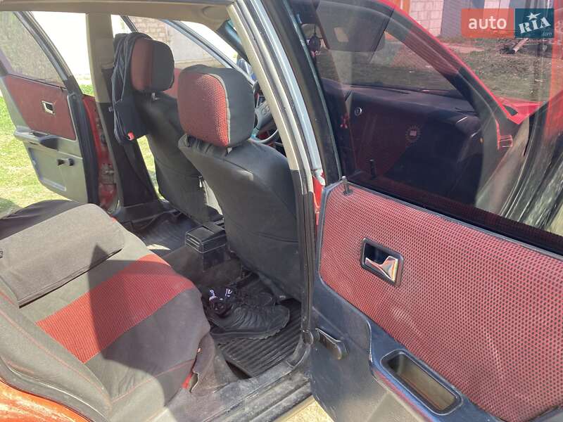 Седан Audi 80 1989 в Глухове