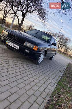 Седан Audi 80 1988 в Рава-Руській