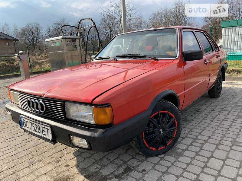 Седан Audi 80 1982 в Дрогобыче