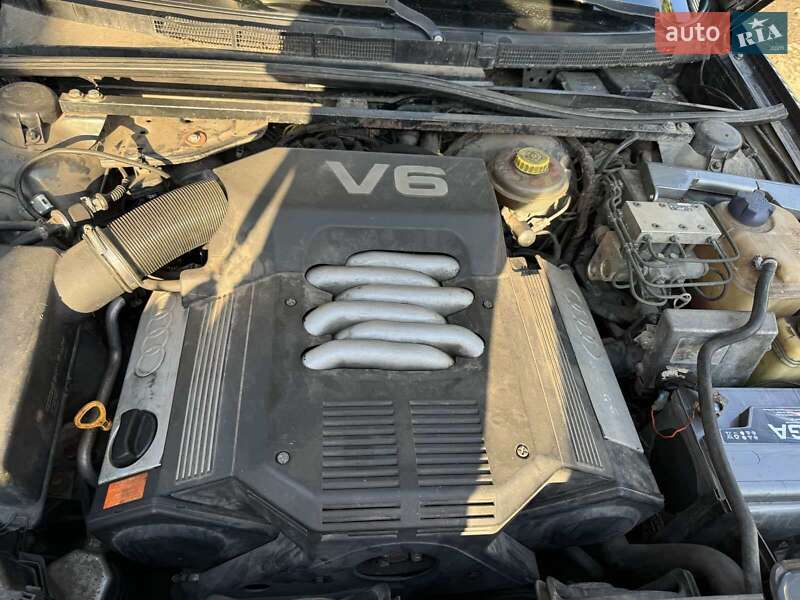 Универсал Audi 80 1994 в Киеве