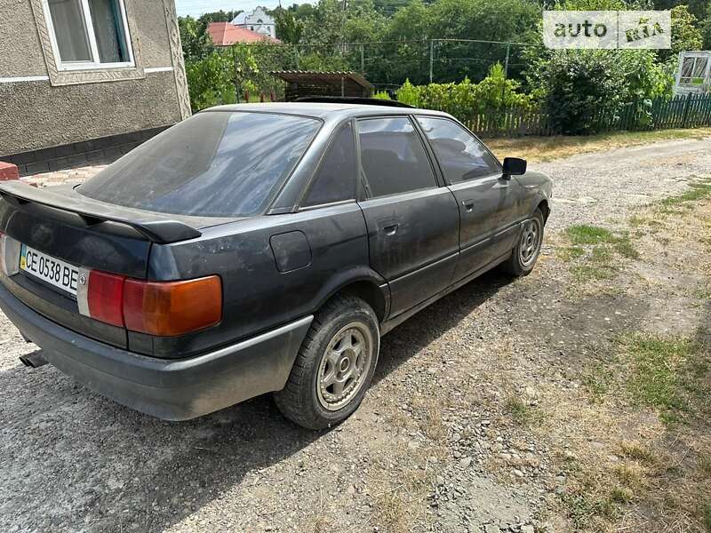 Седан Audi 80 1990 в Хотине