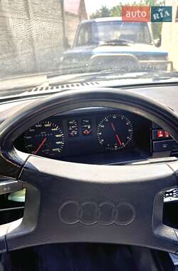 Седан Audi 80 1986 в Черновцах