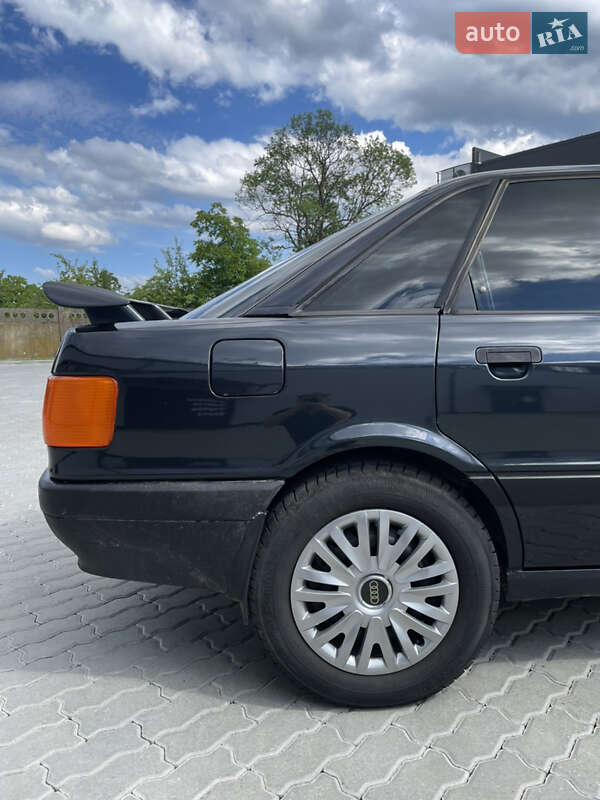 Седан Audi 80 1989 в Бориславі