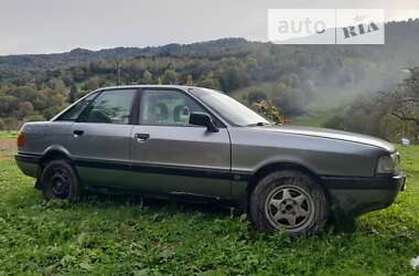 Седан Audi 80 1988 в Косове