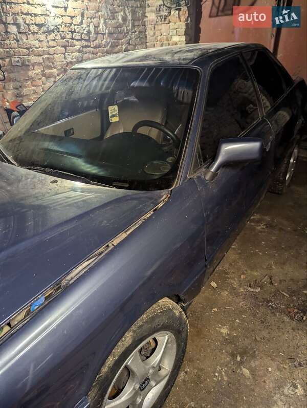 Седан Audi 80 1988 в Бару