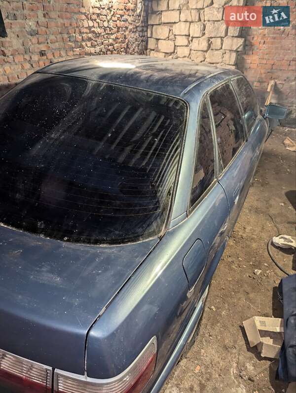 Седан Audi 80 1988 в Бару