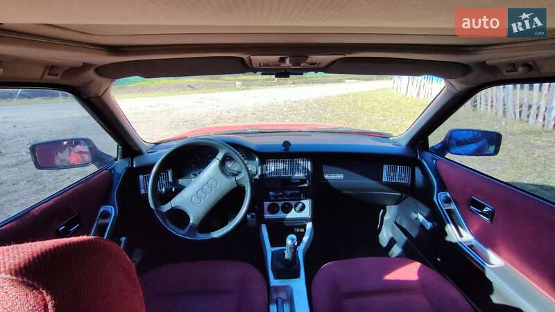 Седан Audi 80 1990 в Ужгороде
