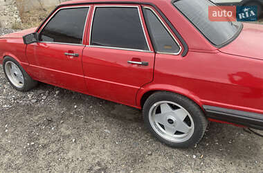 Седан Audi 80 1984 в Дніпрі