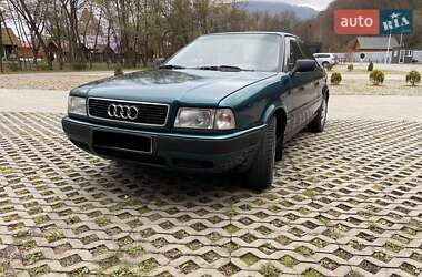 Седан Audi 80 1993 в Сваляве