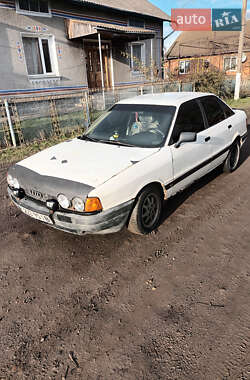 Седан Audi 80 1987 в Тустани