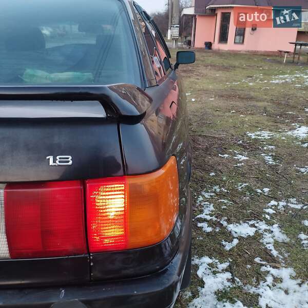 Седан Audi 80 1988 в Переяславе