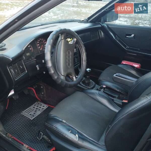 Седан Audi 80 1988 в Переяславе