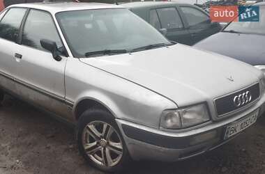 Седан Audi 80 1992 в Сарнах