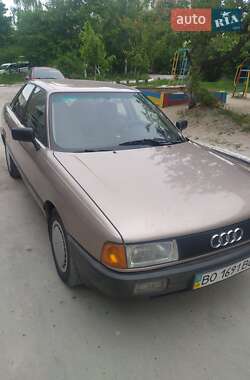 Седан Audi 80 1988 в Кременці