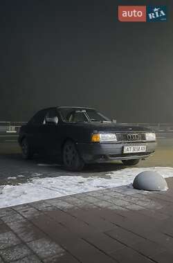 Седан Audi 80 1990 в Долине