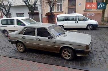 Седан Audi 80 1986 в Черновцах