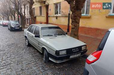 Седан Audi 80 1986 в Черновцах