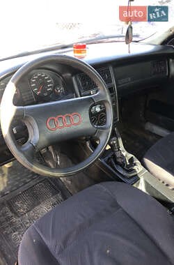 Седан Audi 80 1988 в 