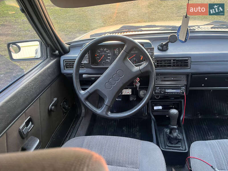 Седан Audi 80 1980 в Днепре
