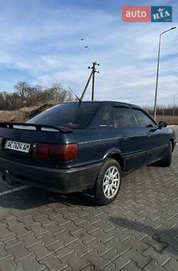 Седан Audi 80 1988 в 