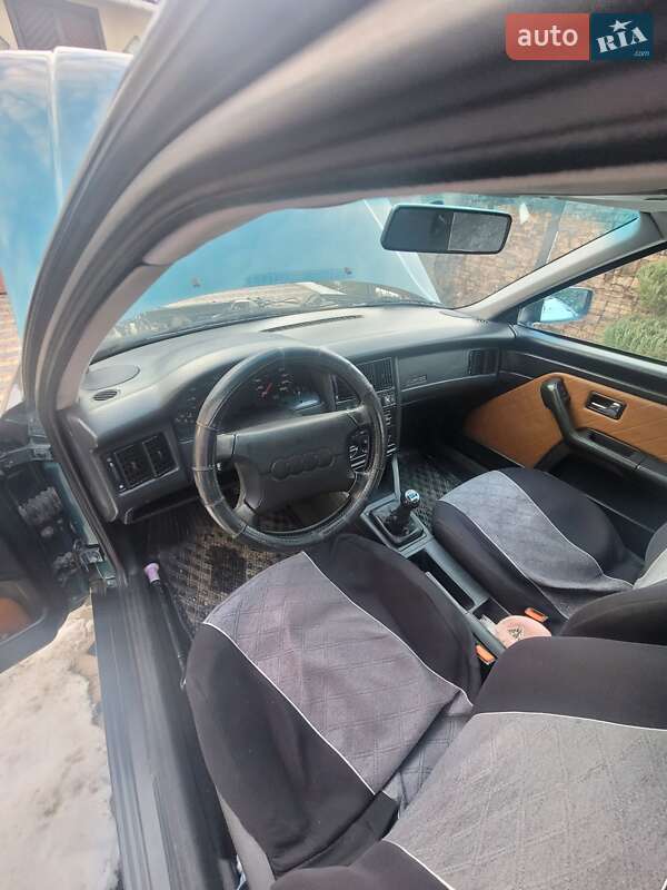 Седан Audi 80 1994 в Стебнику