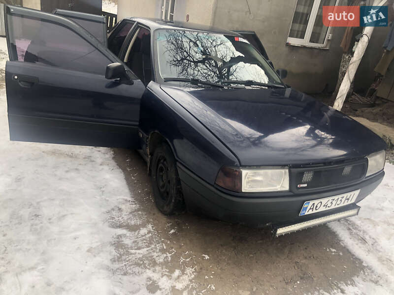 Седан Audi 80 1989 в Турьих Реметах