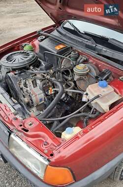 Седан Audi 80 1988 в 