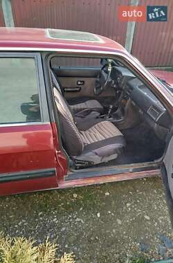 Седан Audi 80 1986 в 