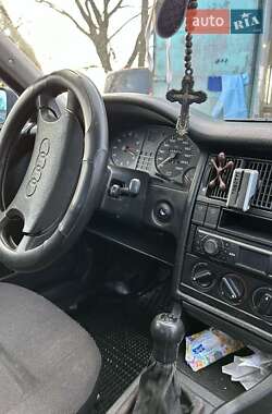 Седан Audi 80 1989 в 