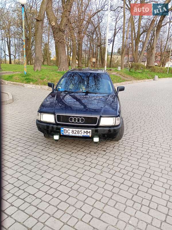 Седан Audi 80 1988 в Городку