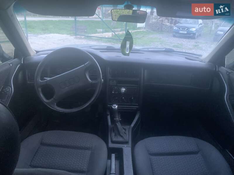 Седан Audi 80 1990 в Кременці