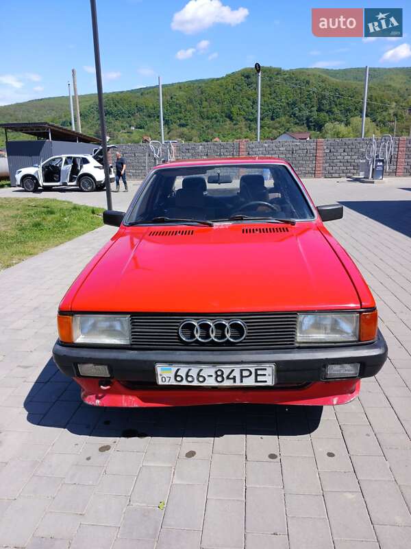 Седан Audi 80 1985 в 