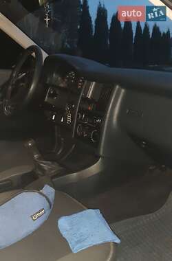 Седан Audi 80 1993 в 