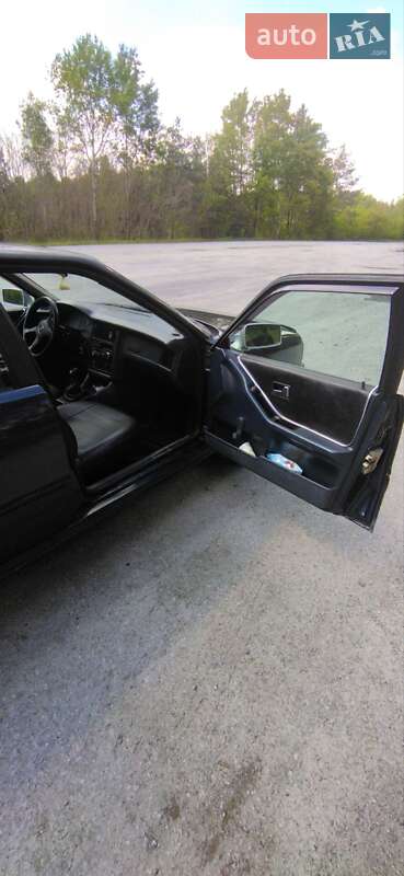 Седан Audi 80 1988 в Полонном