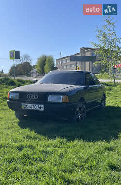 Седан Audi 80 1987 в Борщеве