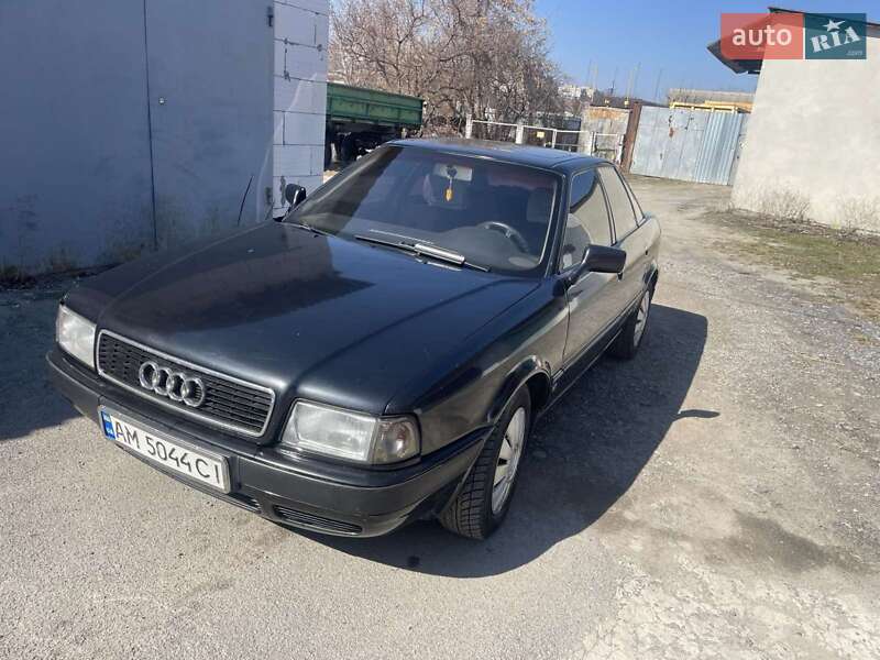 Седан Audi 80 1992 в Звягелі