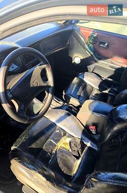 Седан Audi 80 1990 в 