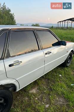 Седан Audi 80 1986 в 