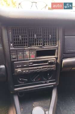 Седан Audi 80 1994 в 