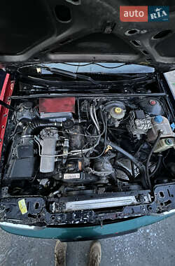 Седан Audi 80 1993 в 