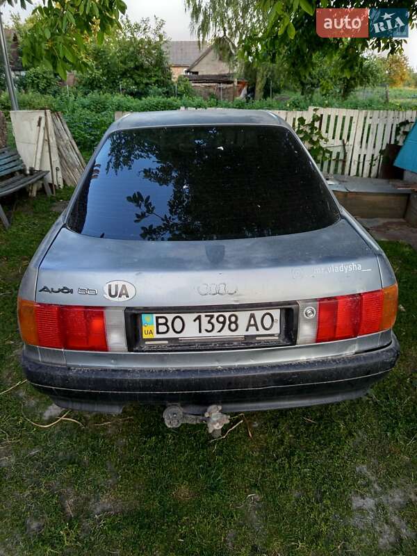 Седан Audi 80 1987 в 
