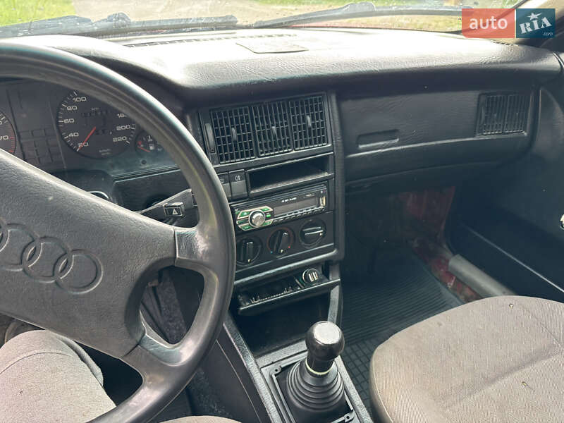 Седан Audi 80 1987 в Макарові