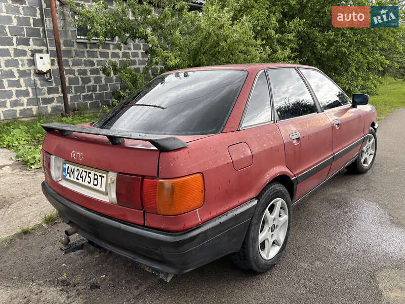 Седан Audi 80 1987 в Макарові
