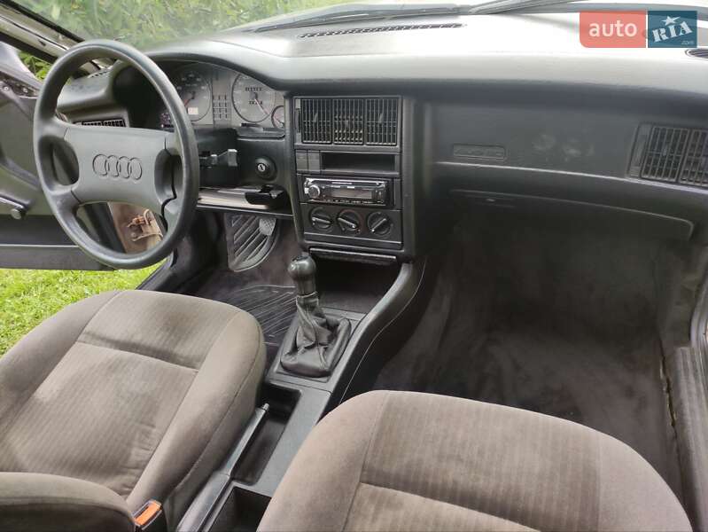 Седан Audi 80 1987 в Луцке фото 7 Седан Audi 80 1987 в Луцке